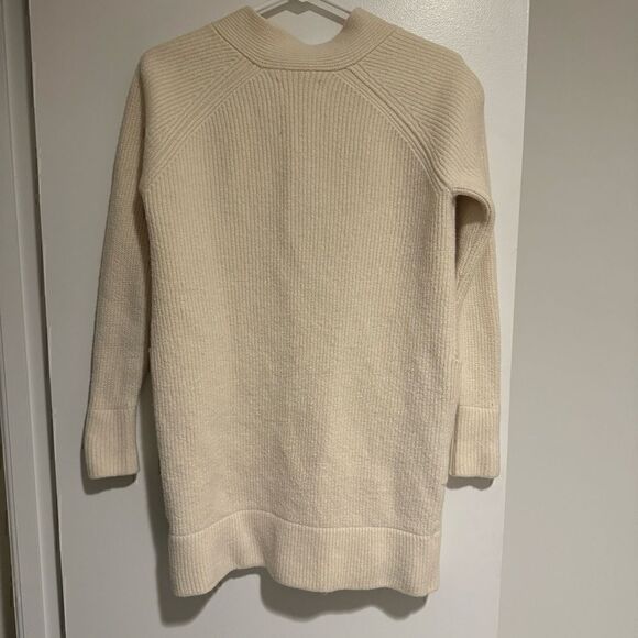 Everlane Cream Button Up Cardigan 100% Wool Sweater Size XS - Picture 3 of 8